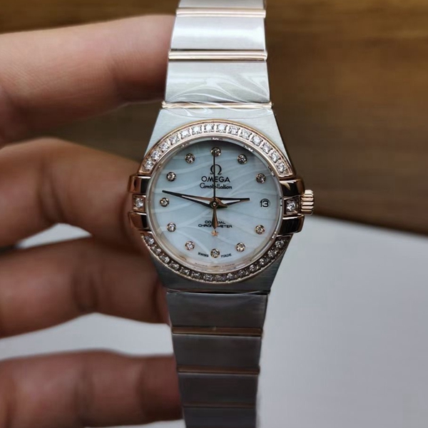 オメガ時計正面デザイン